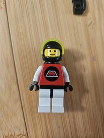 Lego Space M:Tron 6811 Pulsar Charger Set (1990): 100% Complete