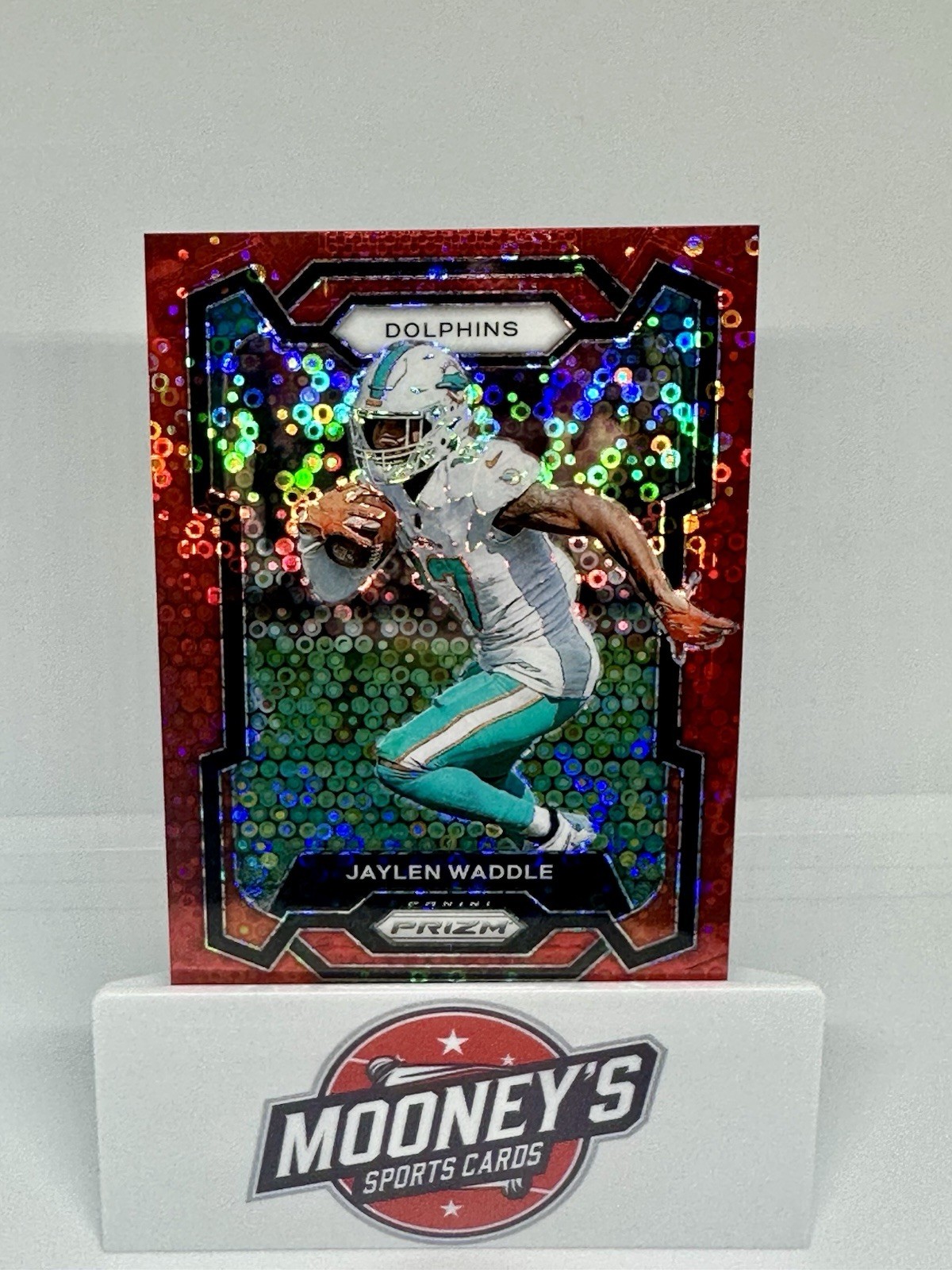 2023 Panini Prizm Jaylen Waddle #185 Red No Huddle Prizm /70 Miami Dolphins