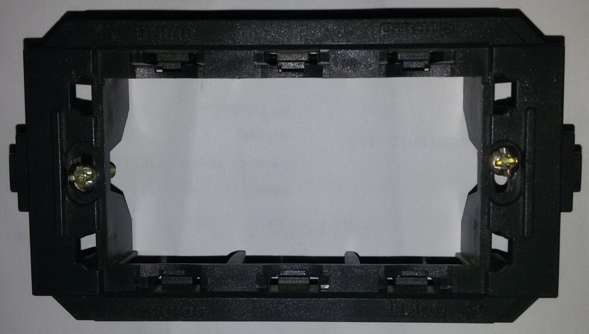 Telaio Supporto 3 Moduli Per Bticino Living Classic Serie 4703 - Ricambio Introvabile