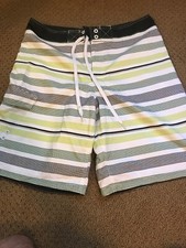 Mossimo Supply Co Men  s Swim Trunks / Board Shorts Stripe M