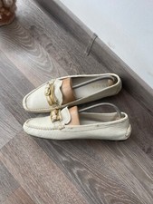 Prada Women's beige pebbled leather slip on driving loafer shoes mocassins sz 39