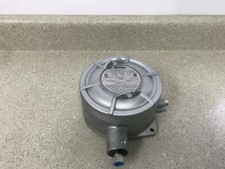 Barksdale Pressure Switch B2X-A32SS-UL NEW