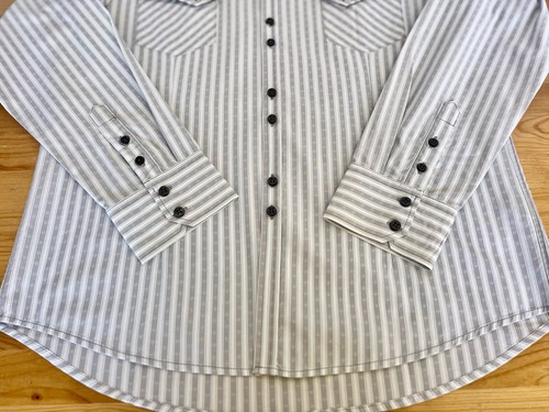 7 DIAMONDS Shirt Mens XL White Gray Blue Pearl Snap Long Sleeve Pockets Logo EUC - Picture 10 of 24