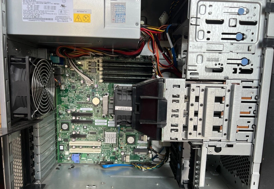 Lenovo System x3200 M3 Tower Server l 2x Xeon X3450 @2.67GHz 12GB l 1x 500GB HDD - Image 2 of 4