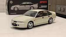 1:18 Biante Holden HSV VS Clubsport in Mink Silver
