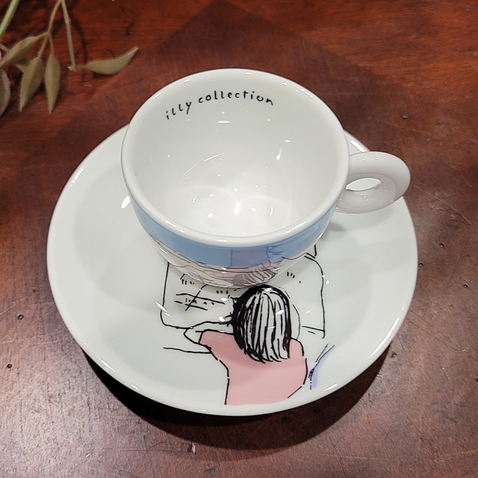 Illy Cappuccino Kop En Schotel, Uit De Shizuka Yokomizo dream