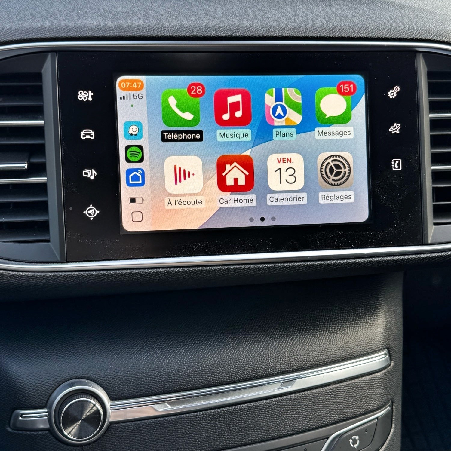 Module CarPlay Peugeot 208 installation plug and play sans couper de câble