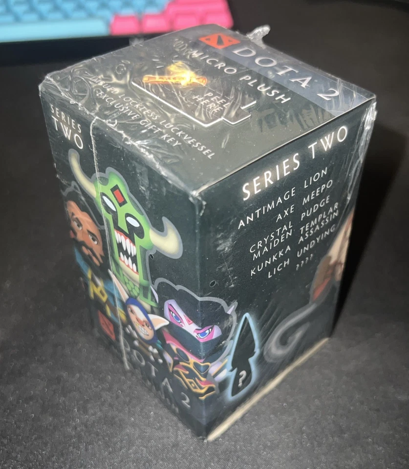 Micro Peluche DOTA 2 Serie 2 - Sellado Nuevo - Caja Ciega - Buque de suerte sin cerradura imbuido Foto 4 de 4