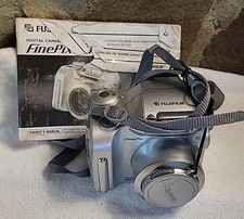 Fujifilm FinePix 2800 Zoom Digital Camera. Selling For Parts 