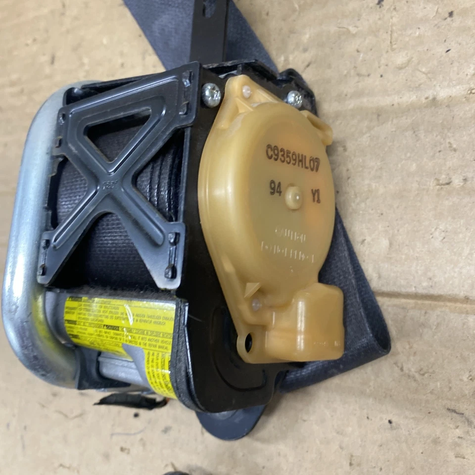 2008 2009 Subaru Impreza Front Left & Right Seat Sensor Belt Retractor - Image 4 of 4