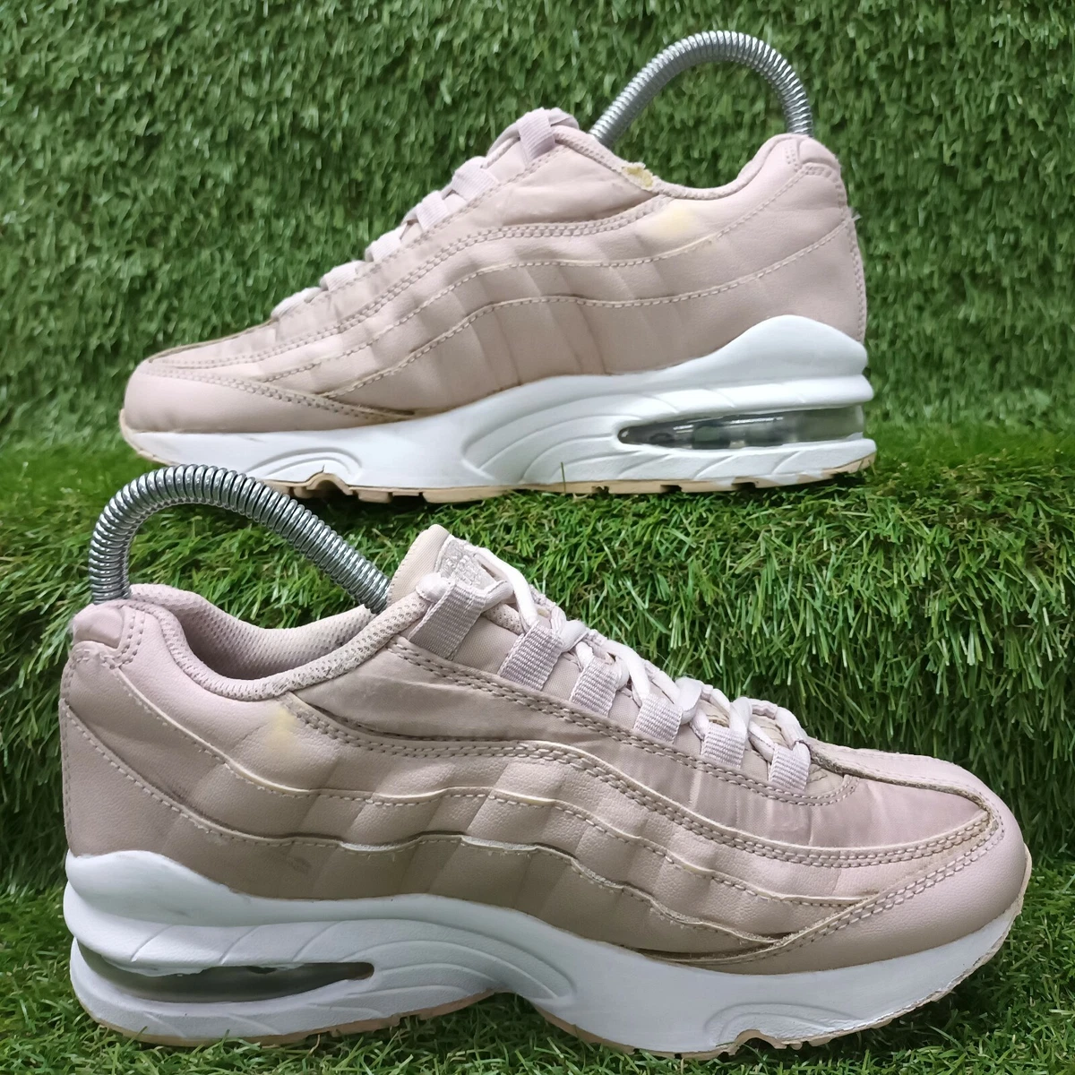 Nike Air Max 95 Light Pale Pink White TrainersSize UK 4 AV3187 600