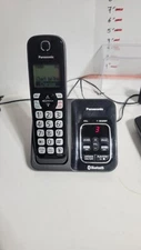 Cordless Phone System 4 Handset Link2Cell Bluetooth  KX-TGD664M - KX-TGD660
