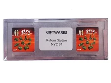 Stereo Realist slide - GIFTWARS by Rubens Studios NYC 1967 remounted Glass- DZ02