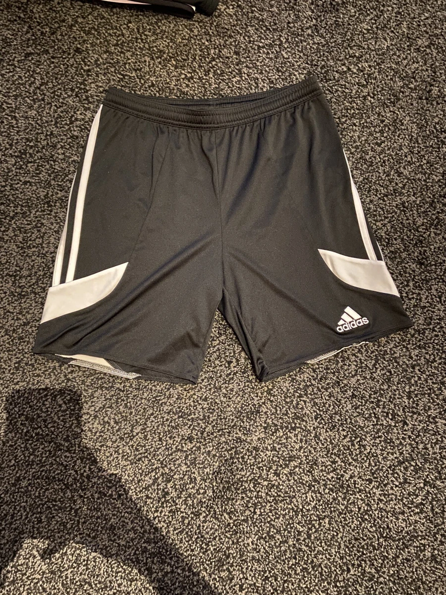 Short nike deals adidas