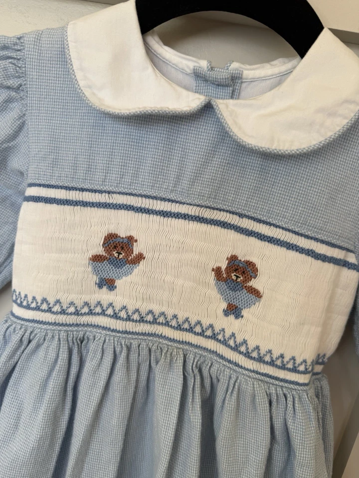 Vintage Strasburg Two Embroidered Bears smocked Puff sleeve dress lined size 4 - Image 2 of 4
