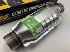 Magnaflow 51009 Universal Epa Compliant Catalytic Converter 3 Inlet 3 Outlet