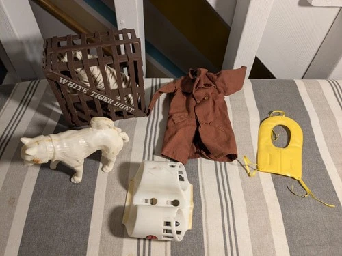 Vintage GI Joe Adventure Team Accessories Lot White Tiger Sled Dug