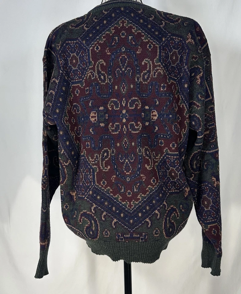 Vintage Tricots St Raphael pure New wool sweater Men Large Tapestry Pattern 80’s - Image 2 of 4