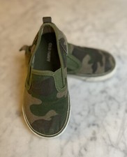 Size 9 Old Navy Toddler Slip On Camo Sneakers