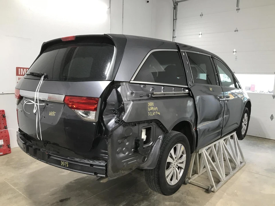 Used Front Right Seat Belt Front fits: 2016 Honda Odyssey bucket seat passenger Foto 3 de 4