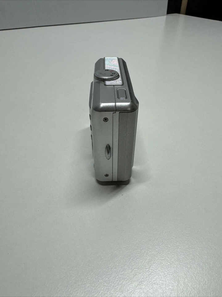 Kodak EasyShare C315 Color Science 5.0MP Digital Camera  - Image 3 of 4