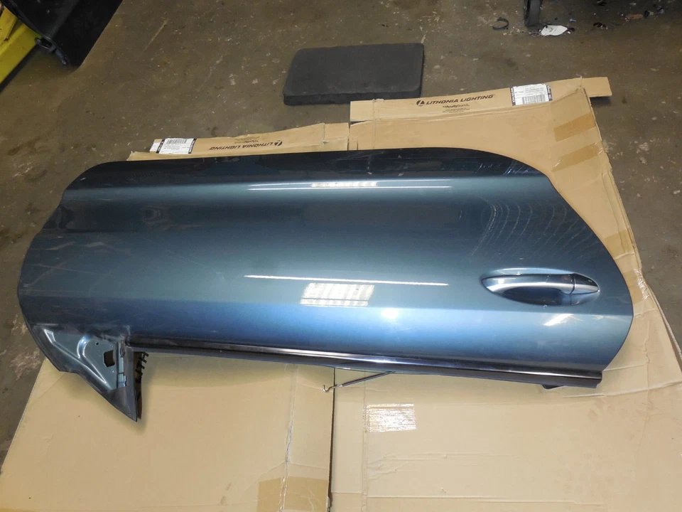 Conjunto panel carrocería puerta derecha 03-08 Mercedes Benz R230 SL500 SL600 SL55 Egeo Foto 3 de 4