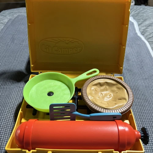 Vintage Mattel Li'L Camper Cook Stove and Backpack Green Frying Pan Red Propane