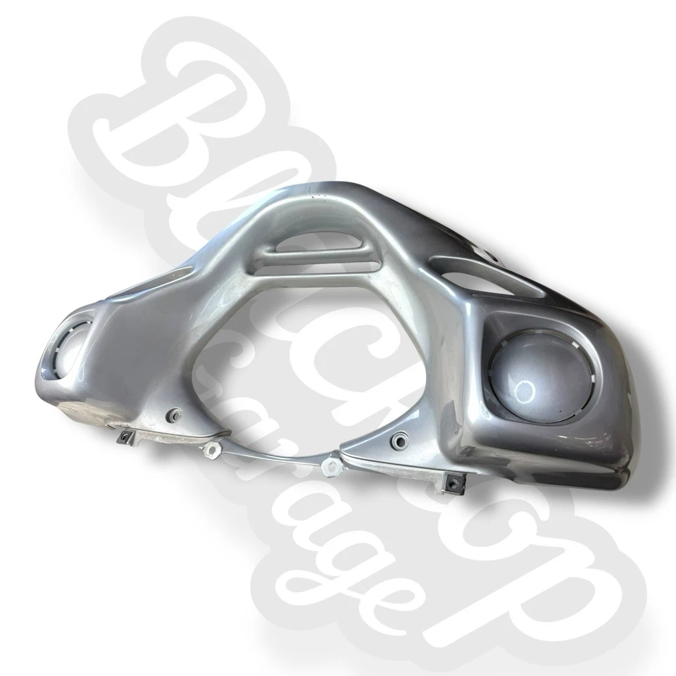 CARENADO CAPÓ INFERIOR DELANTERO HONDA GL1800 GOLDWING (GRIS METÁLICO) 64302-MCA-0000 Foto 3 de 4