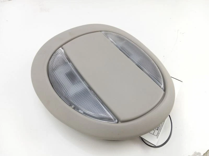 Lámpara mapa techo delantero Dodge Caravan 2001-2007 Foto 2 de 4