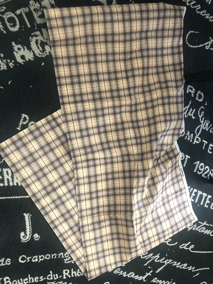 2+ Yd De Colección 44Wx78L Marrón Beige Cuadros RECUERDO CALICO Algodón TELA Jo-Ann Foto 3 de 4