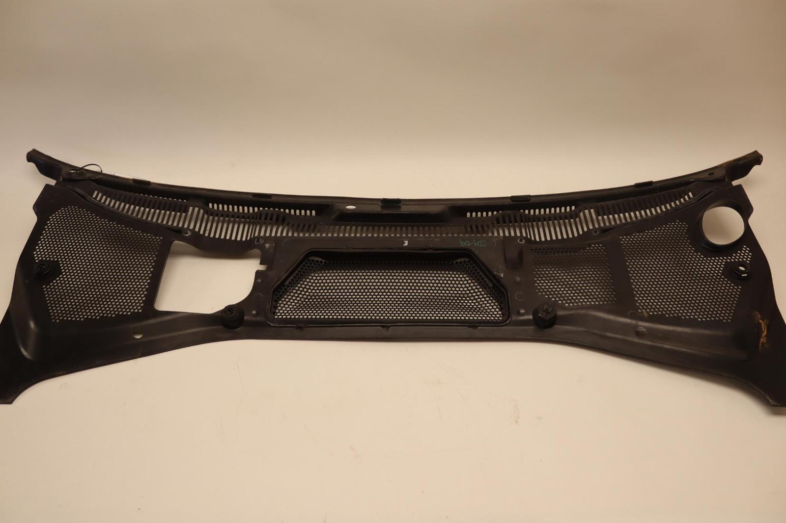 2003-2010 BENTLEY CONTINENTAL GT FRONT WINDSHIELD WIPER COWL VENT COVER OEM
