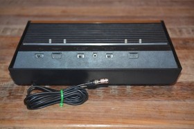 Atari 2600 4 Switch system console w/ 10 games joysticks works 100%!