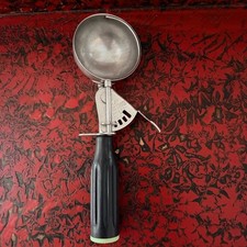 Hamilton Beach Model 67 Stainless Steel Ice Cream Scoop Vintage Made in USA