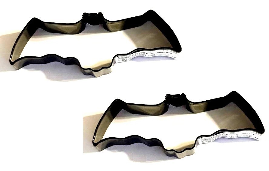 2 HALLOWEEN COOKIE CUTTERS BAT by Celebrate It 4.5