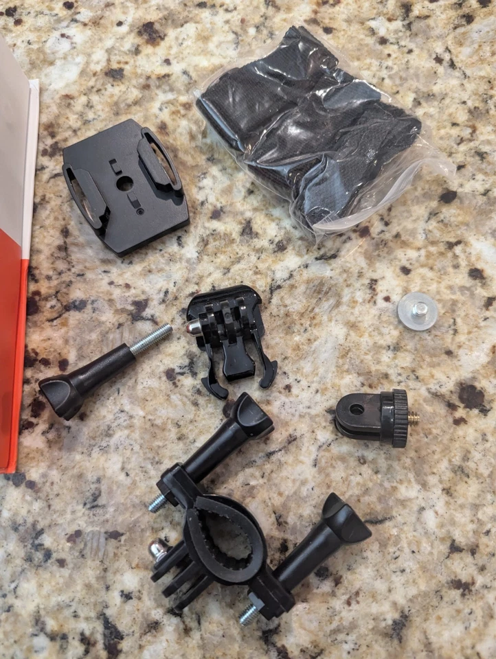 Polaroid iD757 Lifestyle Action Camera Go Cam 12.1MP 720p Camcorder Red - Image 3 of 4