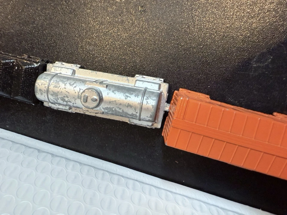 TREN DE JUGUETE DIECAST MIDGETOY Lote vagón de carga, petrolero, caboose, vagón plano de carbón de colección Foto 4 de 4