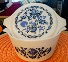 htf vintage Pyrex 1 Quart Casserole Dish blue willow beautiful