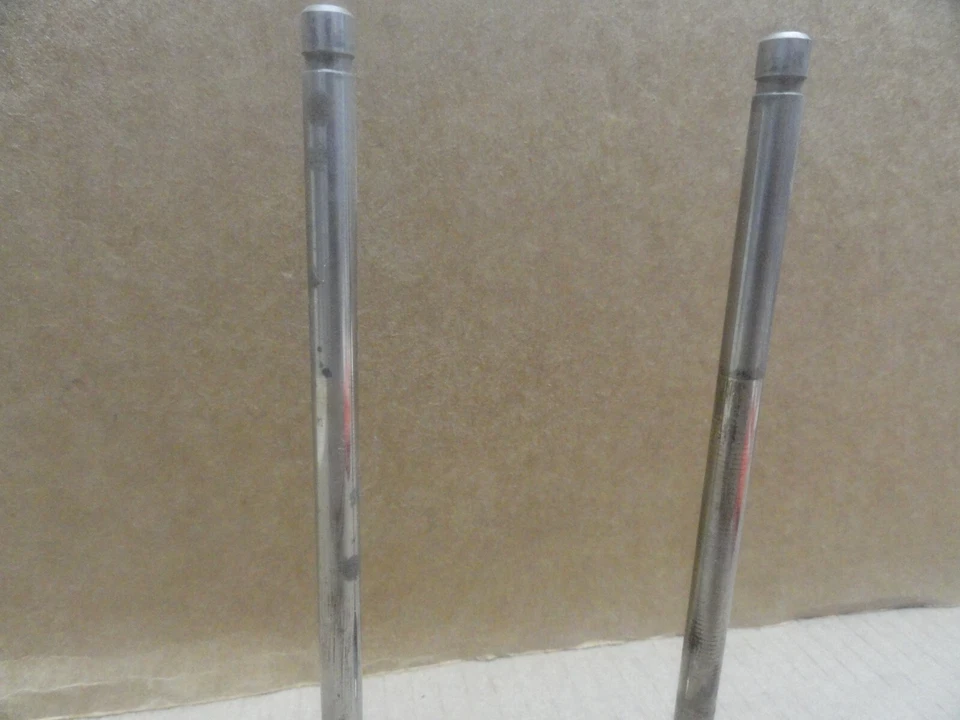 BRIGGS & STRATTON (2) ENGINE INTAKE VALVE. 262652S NOS OEM PART - Image 2 of 3