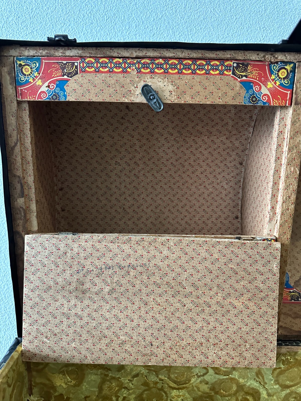 Antique Victorian Domed Steamer Trunk Alligator embossed 1880 Pirate chest