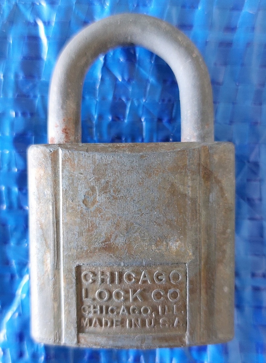 U.S.N. ヴィンテージ 南京錠 Chicago Lock Co. usa U.S.N. United States Navy Military Padlock Chicago Lock Company
