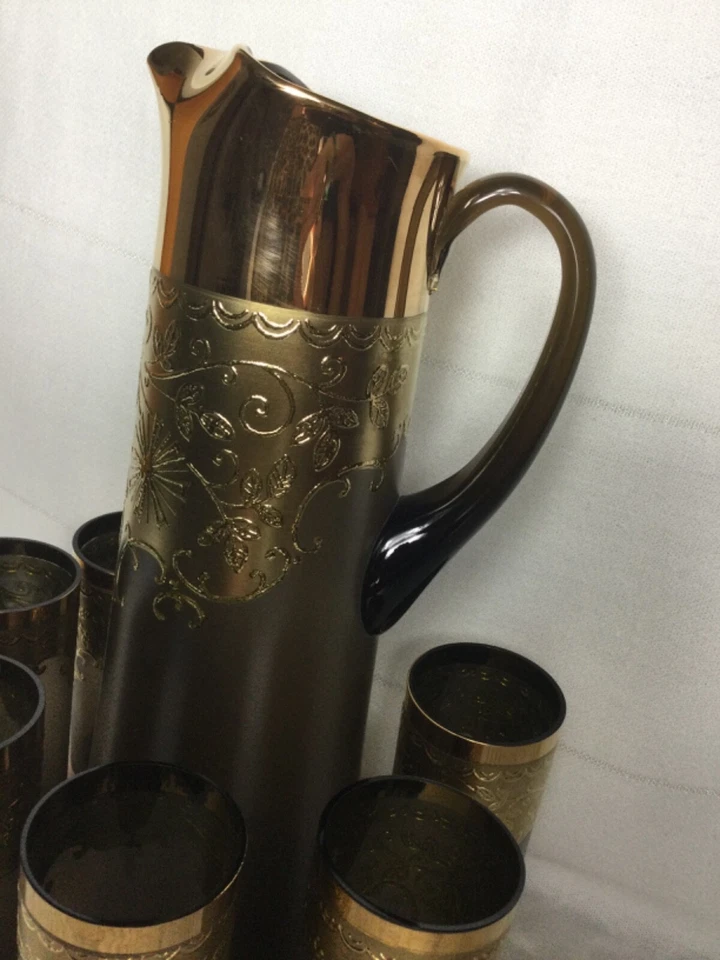 Jarro de água/coquetel marrom fosco dourado conjunto com 6 copos de altura - Imagem 3 de 4