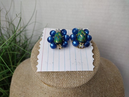 Vintage Singed Hobe Clip On Earrings With Crystals gold tone with blue stones - Picture 4 of 7
