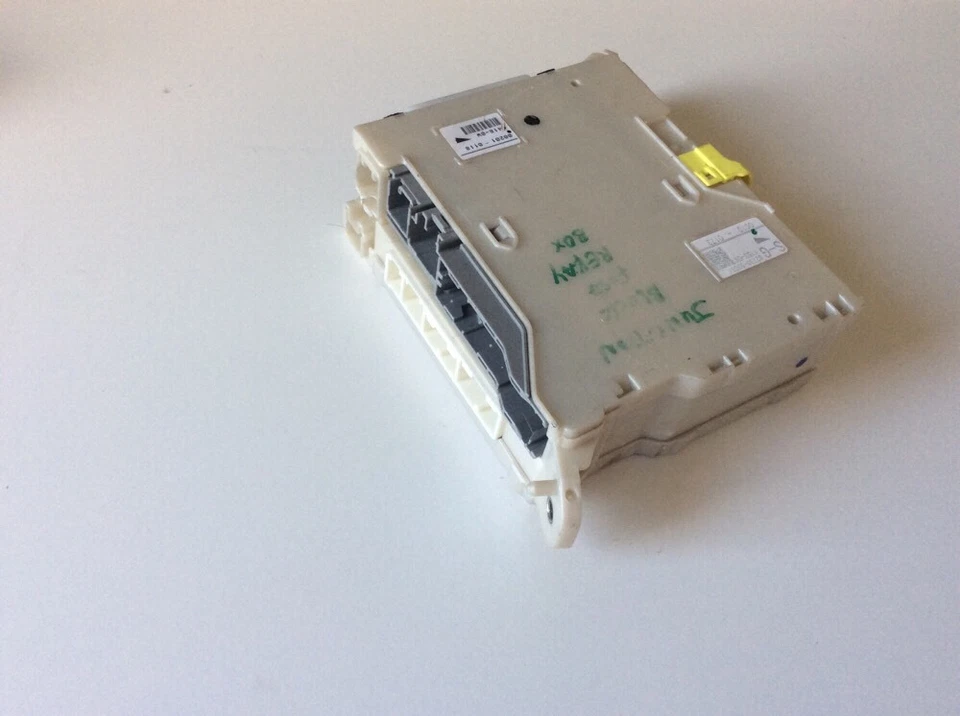 Lexus IS250 IS350 2010 2011 2012 2013 bloque de conexiones caja de fusibles fabricante de equipos originales 82730-53051 Foto 4 de 4