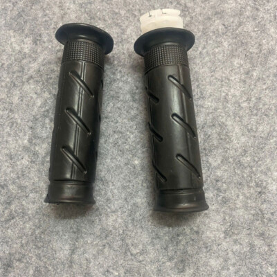 New Universal 7/8'' Motorcycle Hand Grips Rubber Handle Bar & Throttle Tube