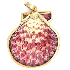 Ivana Cella Pink and White Striped Scallop Shell, Mounted in 18K yellow gold