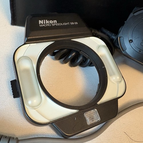 Nikon Macro Speedlight SB-29s Flash Ring Light w/Case - Picture 2 of 15