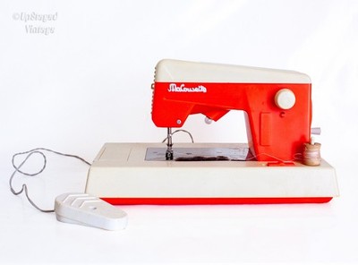 Ma Cousette Kindernähmaschine in orange Tragetasche 70er Jahre FRANZÖSISCH Vintage