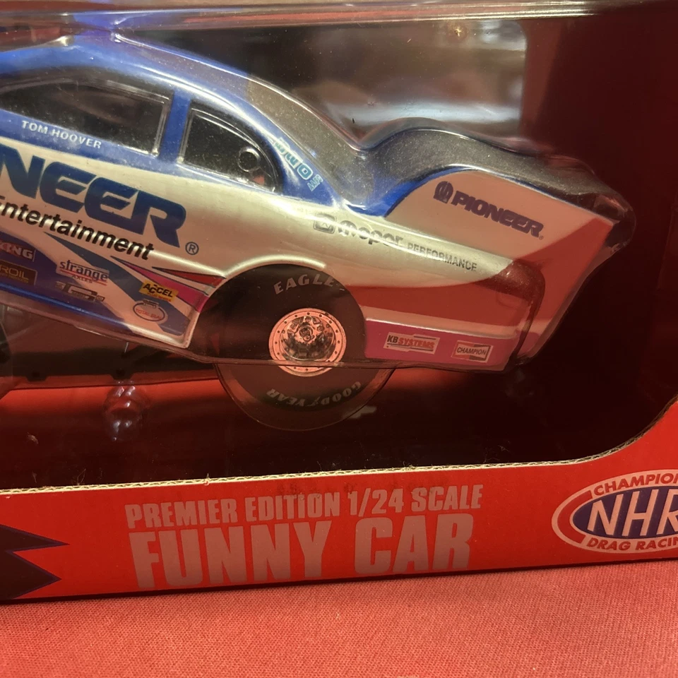 1/24 RACING CHAMPIONS TOM HOOVER 1996 PIONEER Dodge Funny Car NHRA NEW - Image 4 of 4