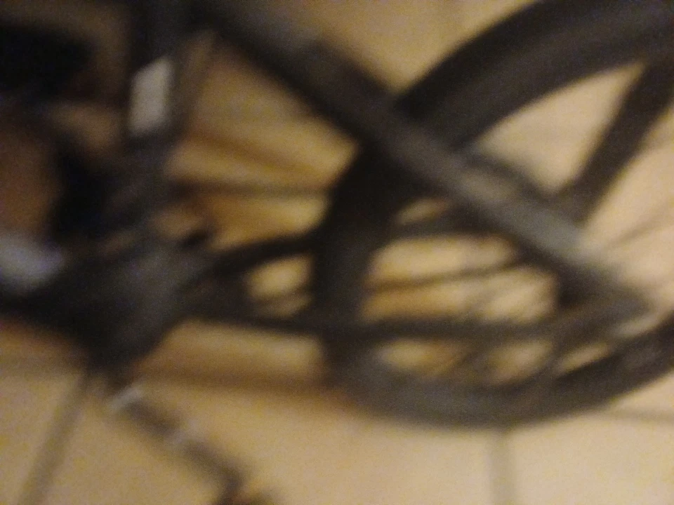 Boy Or Girl Bike It Good it Used OK 👍  But It Is Very Nice Age 10 To 8 - Image 4 of 4