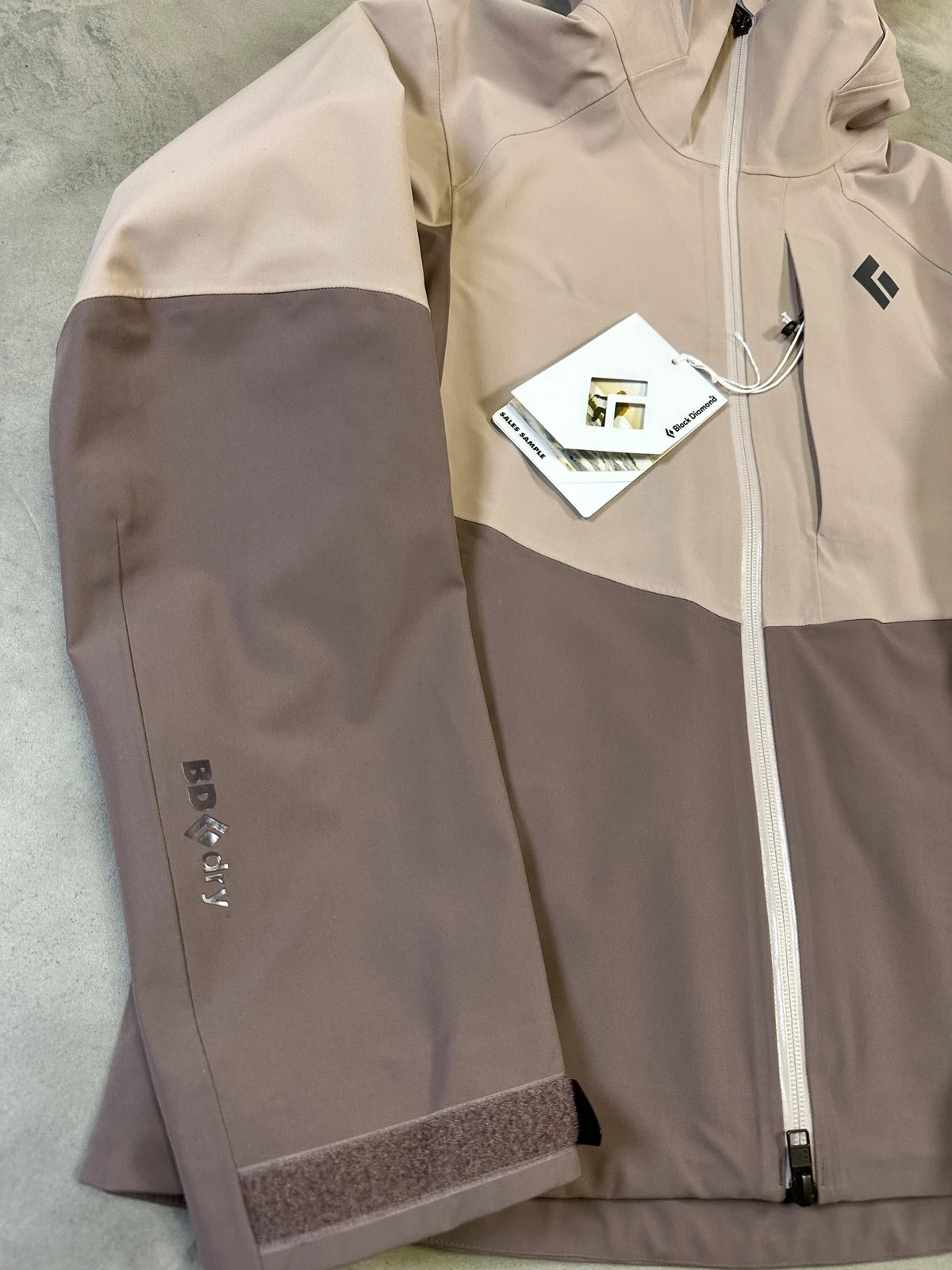 Black Diamond Women’s Recon Stretch Shell - small RRP£380 image 3